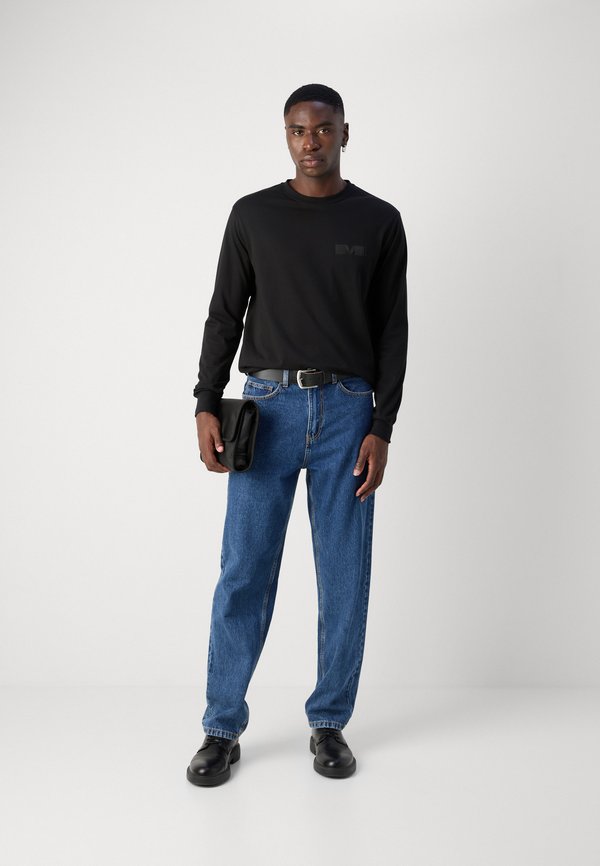 STATEMENT LONG SLEEVE - Long sleeved top3