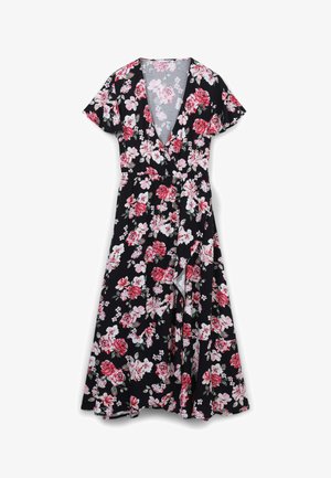 Abito nero floreale con maniche corte a volants, caratterizzato da una scollatura a V e un design avvolgente. Il materiale è leggero con motivi di fiori rosa e bianchi.