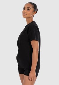Smilodox T-shirt basic - schwarz