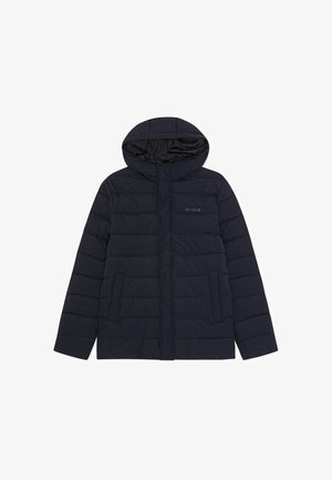 Σκούρο μπλε αδιάβροχο μπουφάν με κουκούλα, μπροστινές τσέπες και διακριτικό λογότυπο "LES DEUX" στο στήθος, σχεδιασμένο για κρύο καιρό.