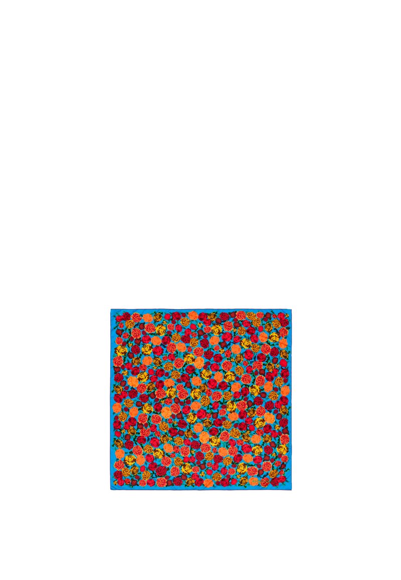 Bufanda floral multicolor con un borde azul. Presenta un patrón de varias rosas en rojo, naranja, amarillo y verde sobre un fondo vívido.