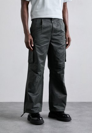 VOID - Cargo trousers - green