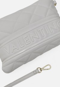 Valentino Bags ADA - Mala a tiracolo - bianco