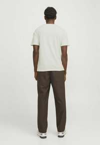 Jack & Jones Triko s potiskem - marshmallow