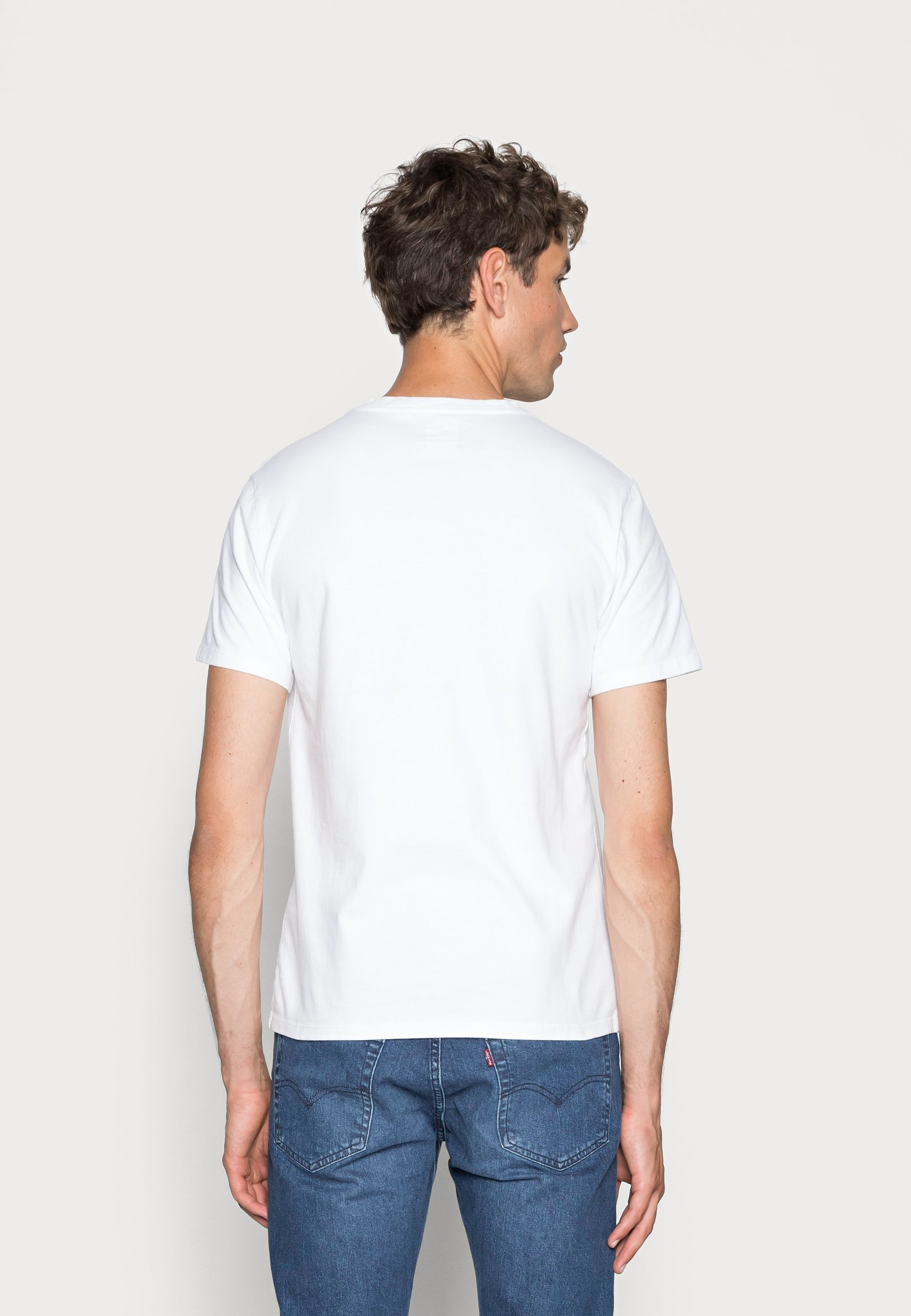 levis plain white shirt
