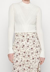Veronica Beard Sweter