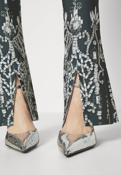 Norma Kamali SPAT - Pantalon classique - silver-coloured