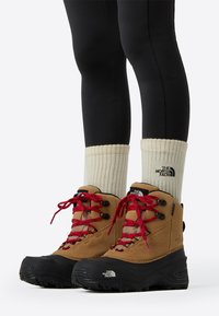 Δεν επιλέχθηκε, almond butter tnf black