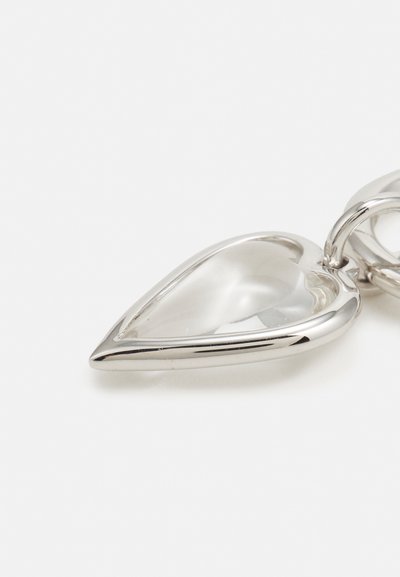 Avgvst SMALL CRYSTAL HEART SINGLE - Üksik kõrvarõngas - silver coloured