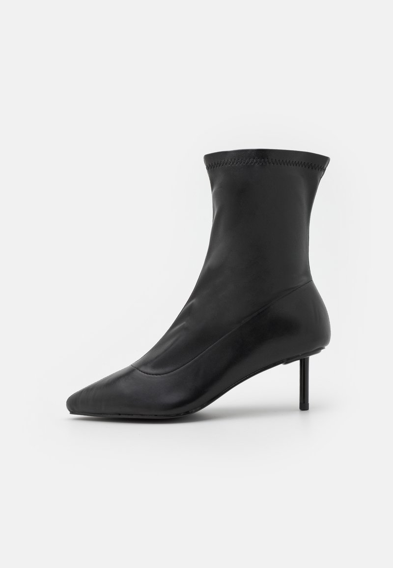 Raid Wide Fit Enkellaarsjes met hoge hak zwart Raid Wide Fit Enkellaarsjes met hoge hak zwart