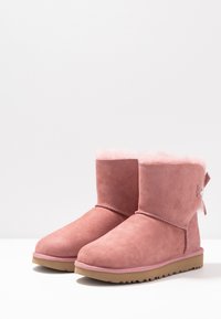 UGG MINI BAILEY BOW II - Botas de inverno - pink