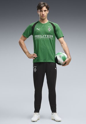 Puma, BORRUSIA MÖNCHENGLADBACH TRAINING JERSEY IND UNISEX - Club wear - archive green- white