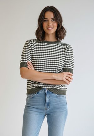 - T-shirt z nadrukiem