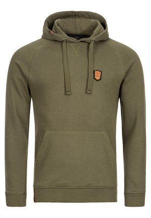 Oliwkowa bluza z kapturem z kieszenią kangurką, ściągaczami na rękawach i małą naszywką z logo na piersi. Wykonana z miękkiego materiału.