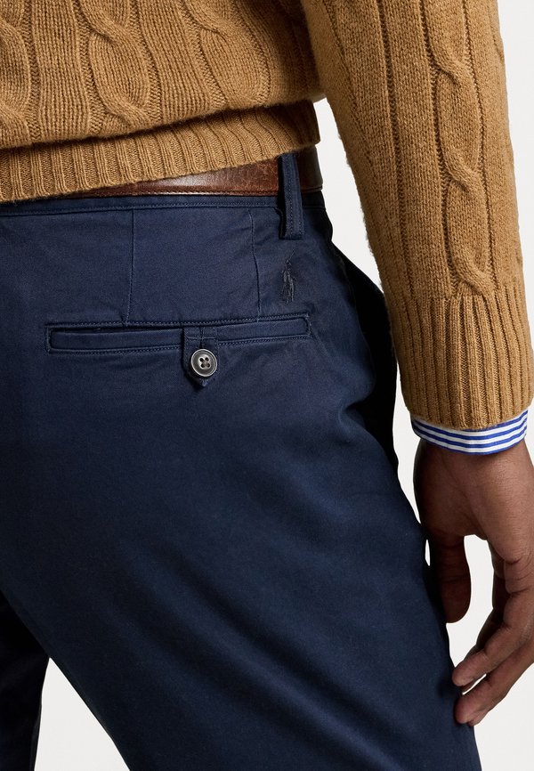 WASHED STRETCH SLIM FIT CHINO TROUSER - Chinos - nautical ink2