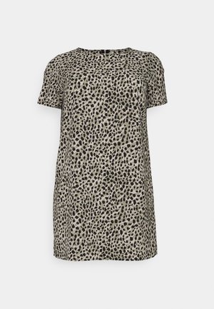 Short-sleeve dress in a lightweight fabric featuring a beige base with an irregular black leopard print pattern and a relaxed fit.
