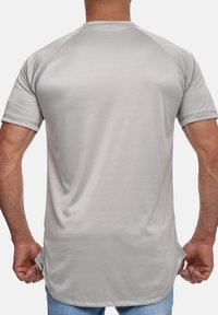 Elara FITNESS  RUNDHALSSCHITT - T-shirt basic - hellgrau