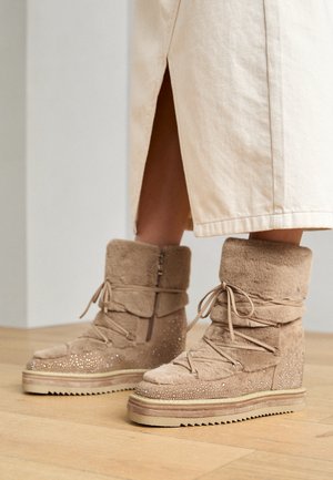 Botines con cordones - beige