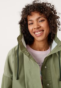QS SAC À DOS INTÉGRÉ - Parka