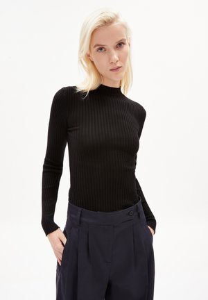 ALANI - Strickpullover - black