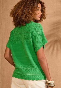 Love & Roses SCALLOP STITCH GROWN ON SLEEVE - Marškinėliai su spaudiniu - green