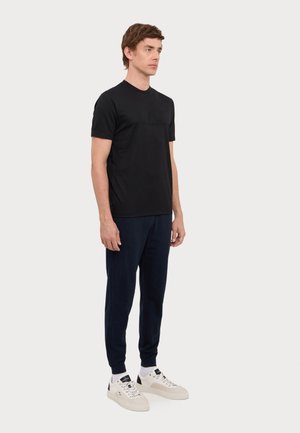 EA7 Emporio Armani T-shirts print - black