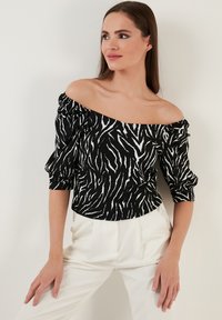 LELA Slim Fit - Camicetta - striped black