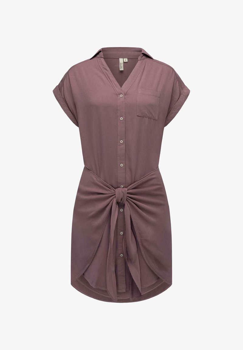 Abito camicia a maniche corte in malva, con una chiusura a bottoni frontale, una tasca sul petto e un dettaglio in vita annodato. Tessuto morbido, forma fluida.