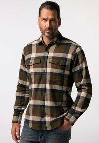 Kariertes Flanellhemd in Grün, Braun und Creme; verfügt über zwei Brusttaschen und eine Knopfleiste; lange Ärmel; weiche Textur.