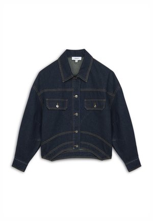 Tmavě modrá džínová zkrácená bunda s špičatým límcem, dvěma kapsami na prsou a kovovými knoflíky. Disponuje kontrastním šitím a zakřivenými švy.