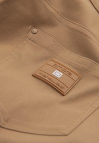 Ombre Kapsáče - light brown
