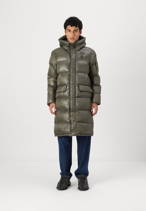 CEDAR - Winter coat - olive