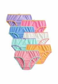 Set van acht paar katoenen slipjes in verschillende kleuren: lavendel, roze, lichtblauw, wit, mintgroen, oranje, elk met contrasterende biezen en een strikdetail.
