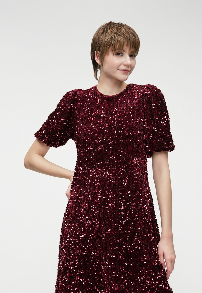 Vero Moda VMBELLA O NECK DRESS - Cocktail dress / Party dress -  zinfandel/dark red - Zalando.co.uk