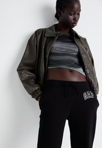 GAP HERITAGE - Træningsbukser - true black