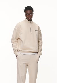 Pegador LOGO OVERSIZED HALF ZIP SWEATER - Felpa - washed desert sand/black gum
