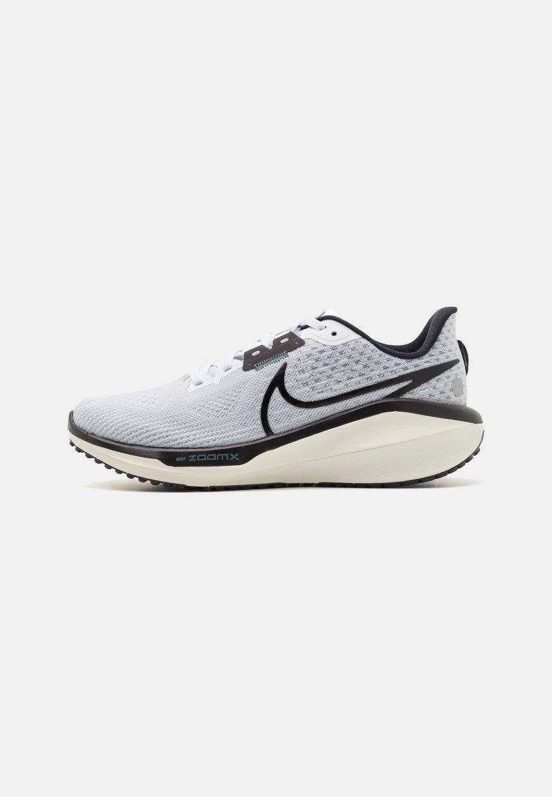 Nike Performance Hardloopschoenen voor op de weg wit