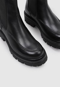 Sandra Fontán PAIHX - Plateaustiefelette - black