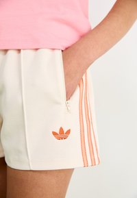 Thumbnail Image 7