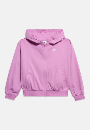 Svetlo vijolična jopa z zadrgo, kapuco, bočnimi žepi, elastičnimi manšetami in belim logotipom Nike na levi prsni strani.