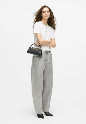 KARL LAGERFELD, KARL LAGERFELD CROSSBODY SIGNATURE MINI TOP HANDLE - Sac à main - black gold-coloured