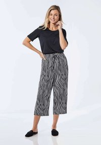 GOLDNER PETITE - Broek - black