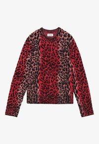 Suéter de estampado de leopardo rojo con mangas largas, escote redondo y puños acanalados. Textura suave, patrón vibrante con acentos negros.