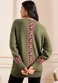 Love & Roses COSY V NECK LONGLINE - Stickad tröja - khaki green