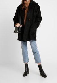 Gina Tricot Sweter