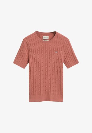 Korte mouwen kabelgebreide trui in zacht roze met een ronde halslijn en een klein logo op de borst. Gemaakt van een textuurstof.