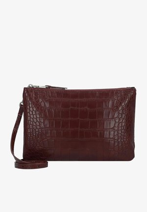 Billetera de mano de cuero marrón oscuro con relieve de cocodrilo, cremallera superior y correa desmontable.