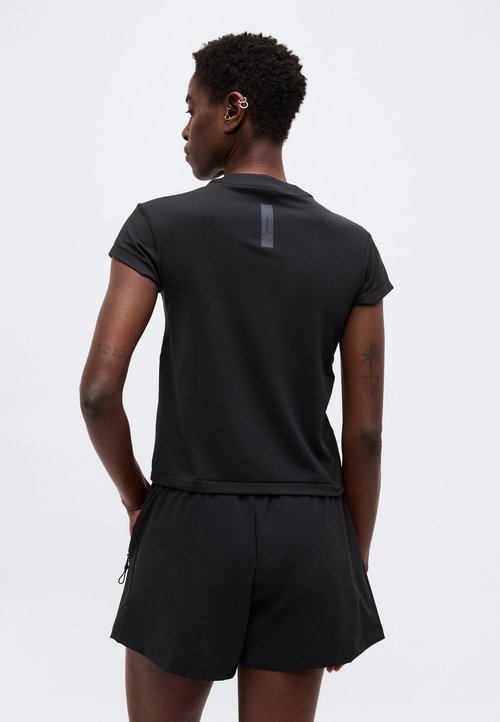 adidas Z.N.E. BABY TEE - Basic T-shirt - black — foto 3