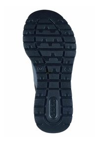 Semelle de chaussure en caoutchouc noir avec des rainures profondes pour une meilleure adhérence, présentant un motif texturé et un design de bout arrondi pour la stabilité et la durabilité.