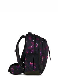 Zaino nero con motivo floreale in viola e rosa. Dotato di spallacci imbottiti, molteplici tasche e una forma elegante e strutturata.